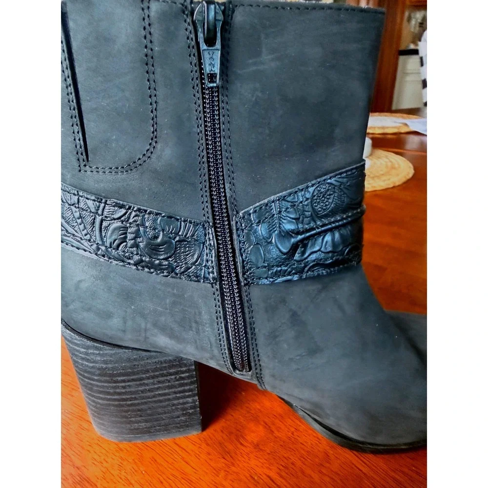 Vionic carnelia ankle